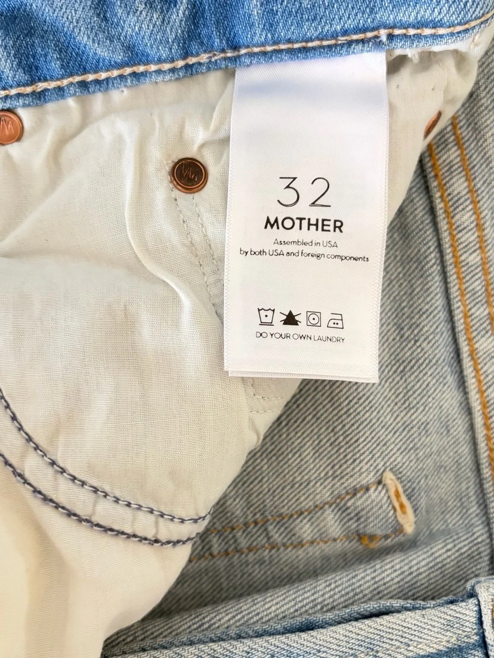 Mother Light Blue Distressed women’s Jeans - Picture 3 of 4
